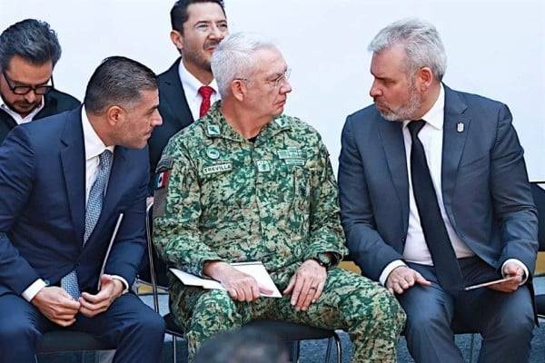 Mandarán 10 mil soldados para controlar Michoacán