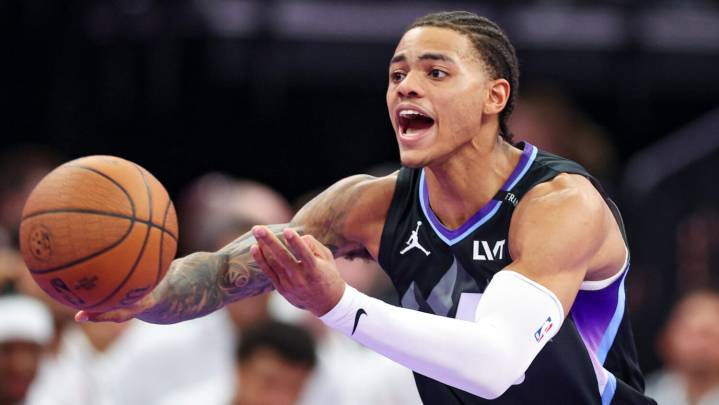 Jazz Handed Fourth Straight Loss By Golden State Warriors