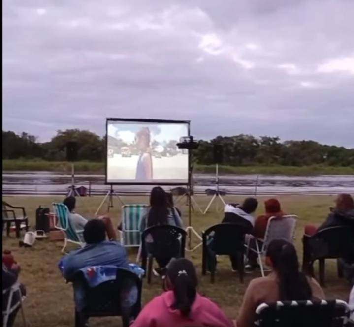 PUERTO VILELAS:  En El Camping Municipal Se Desarrolló El Festival “Costero