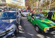 Una caravana de coches corta la Inmaculada: «La Nacional parece un patatal»