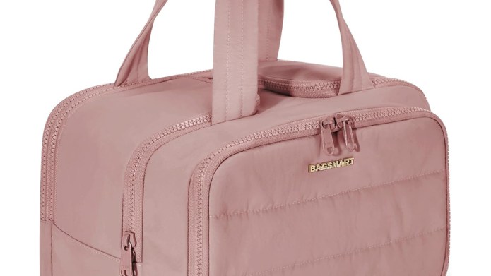 6 Beauty Writer-Approved Picks From Oprah’s Favorite Things — Including Dyson & the Most Luxurious Bubble Bath