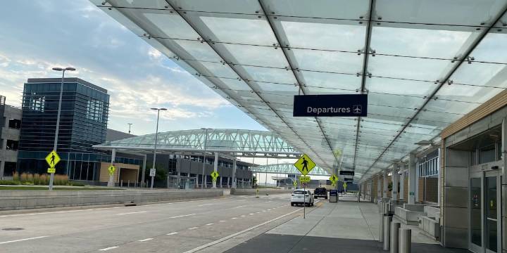 Operations smooth at Wichita airport amid flight-cut concerns in big cities