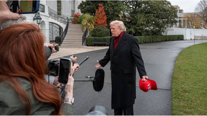 Trump Is Considering Push to Extend Obamacare Subsidies