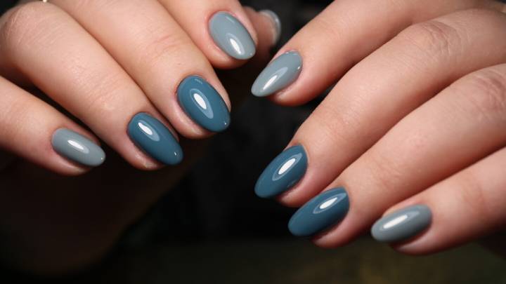 Uñas de invierno: 8 tonos fríos que elevan tu estilo con sofisticación y elegancia