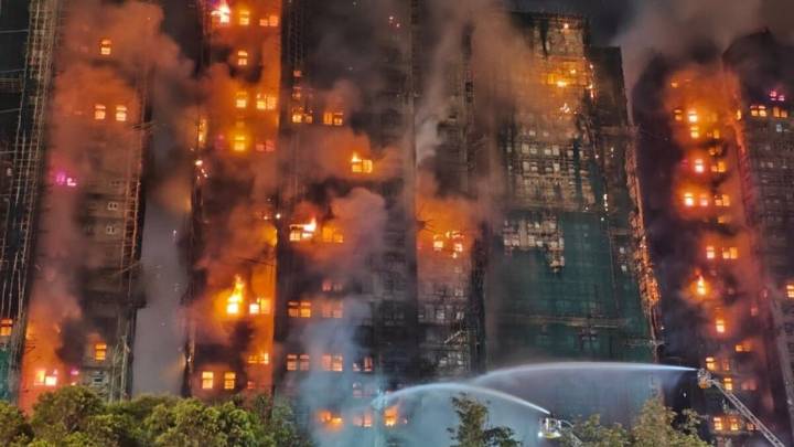 El peor incendio de los últimos años en Hong Kong: 55 muertos y más de 200 desaparecidos