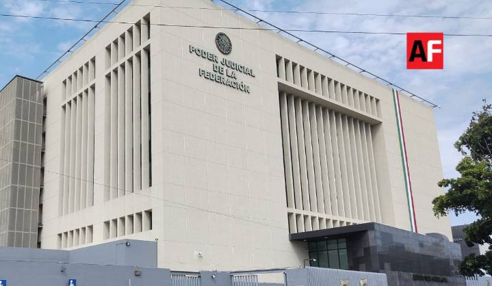 Juez suspendido en Colima sería sobrino de López Obrador; Sheinbaum lo exhibió en ‘la mañanera’