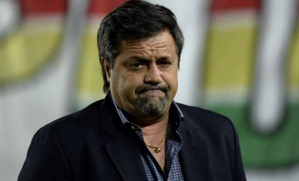 Espinoza se la picanteó a Caruso Lombardi por sus dichos sobre el arbitraje: "Hoy se le cerró la boca"