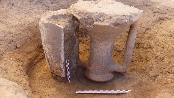 Romans in Ancient Olbia Watered Their Dead With Wine and Beer