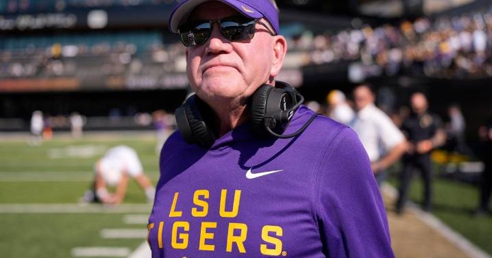 Fired coach Brian Kelly lawsuit alleges LSU is declining to honor the terms of his contract