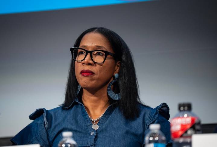 Letters: Chicago can't afford treasurer's divestment