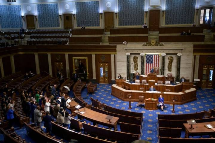 Congresistas de EU anticipan respaldo republicano para publicar archivos de Epstein