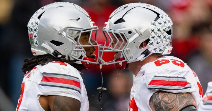 No. 1 Ohio State rolls past Purdue for 13th straight win