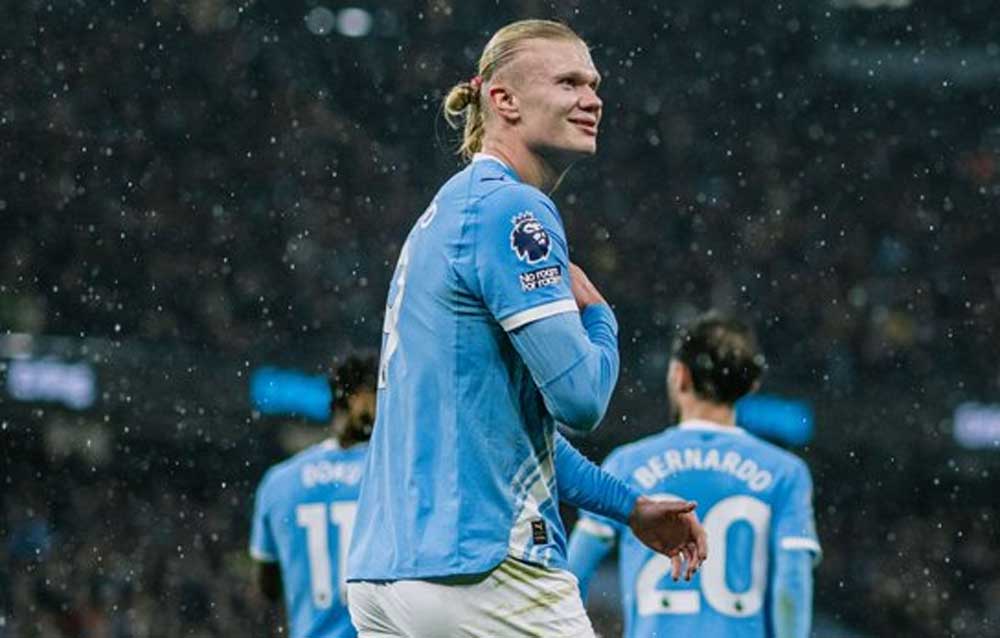 3-0. El Manchester City pasa por encima del Liverpool y aprovecha el tropiezo del Arsenal