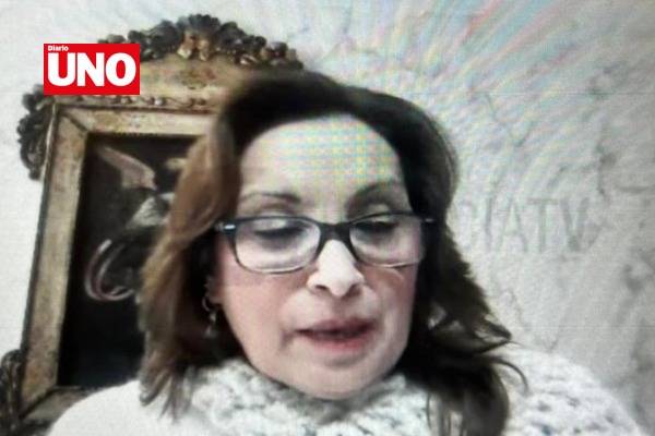 Dina Boluarte reaparece tras vacancia: «Estoy acá y seguiré acá»