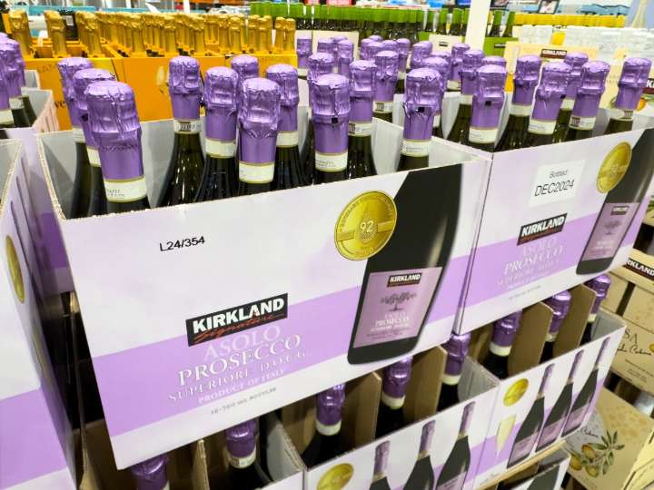 Costco retira una enorme cantidad de botellas de prosecco