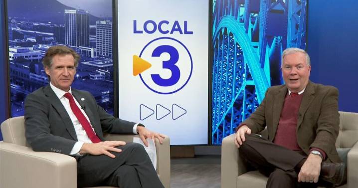Chattanooga Mayor Tim Kelly to take questions live during Tuesday's Local 3 News at 4pm