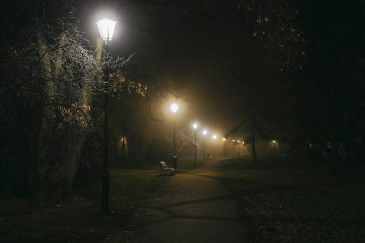 Disabled woman abandoned without cellphone, walker overnight in Largo park