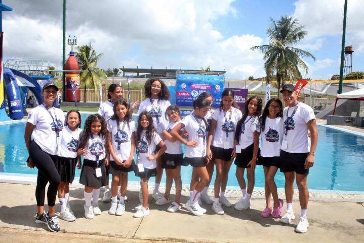 Más de 150 atletas presentes en nacional de natación artística en Monagas