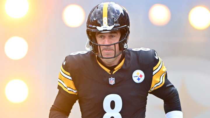 How long is Aaron Rodgers out?