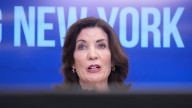 Hochul afirma que el presupuesto del estado no puede cubrir el plan de Mamdani de viajes gratuitos en autobús en NYC