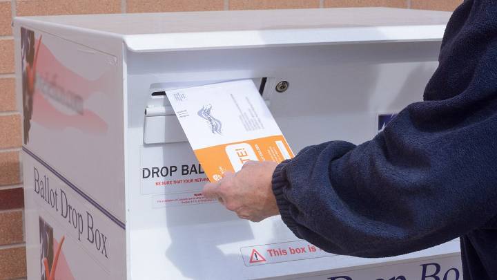 Mayor from Mexico charged with illegal voting in Kansas elections