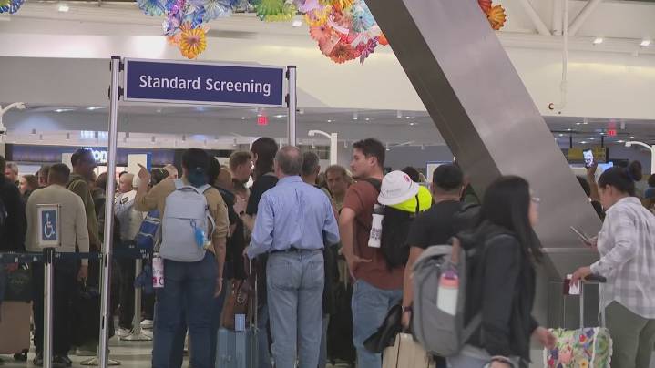 After hours-long weekend security waits at Houston airports, here's what we saw today and what we expect tomorrow