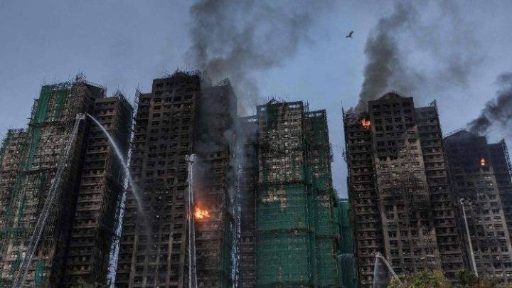 Subió a 94 la cantidad de fallecidos en el incendio en Hong Kong