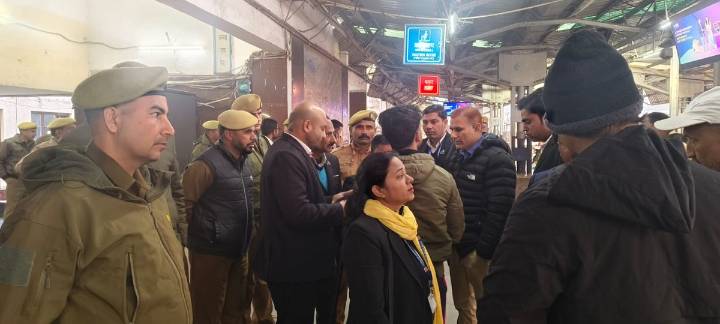 Surprise Ticket Drive at Jammu Station Catches 60 Without Tickets