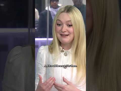 Dakota Fanning Loves to Knit