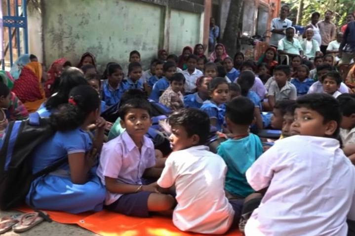 Parents lock school in Odisha protesting transfer of headmaster