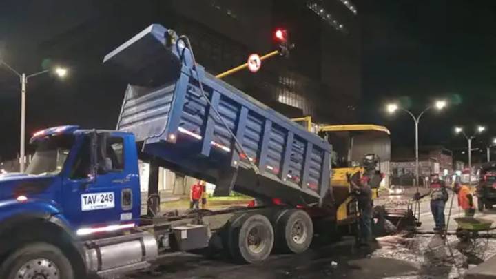 Avanza la recuperación de vías, con trabajos las 24 horas, en importante sector de Cali