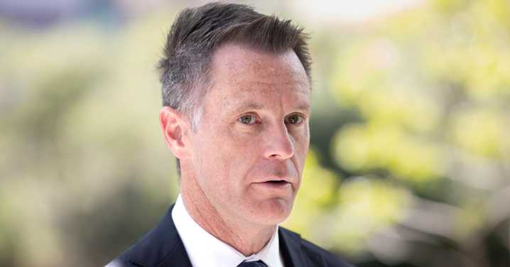 Toll relief: NSW Premier Chris Minns confirms $60 weekly toll cap will continue, but major Harbour Bridge change could pay for it