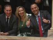 Cruces y pases de factura entre Villarruel y Karina Milei en la jura de los nuevos senadores por el ingreso a los palcos