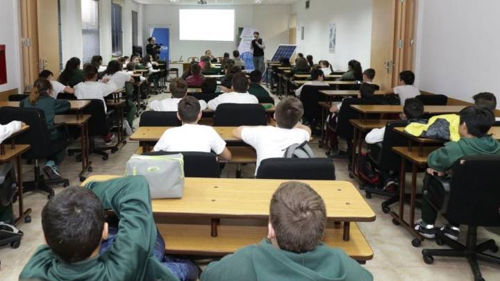 Los colegios privados ya no deberán informar ni pedir aval estatal para fijar cuotas y matrícula