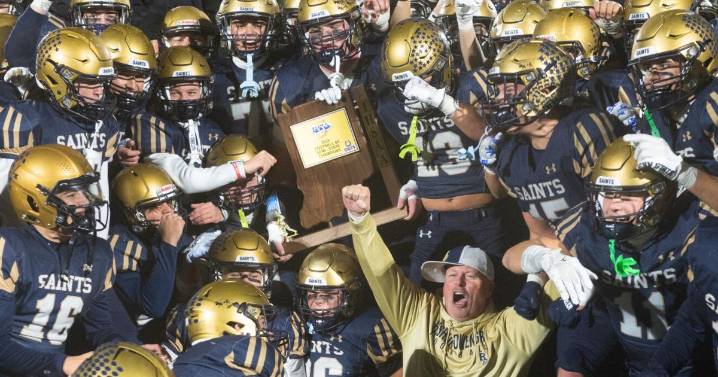Bishop Dwenger wins semistate title; sets up rematch against Roncalli