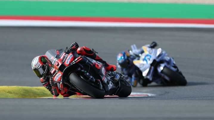 Bezzecchi cumple desde la 'pole' y se impone con autoridad en el Gran Premio de Portugal