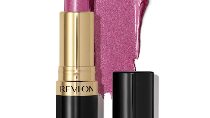 The $7 Frosted Lipstick Fans Say They’ve ‘Worn Since the 90s’ Is Back in Everyone’s Makeup Bag