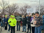 Supporters call out ‘We are here’ to ICE detainees in Kandiyohi County jail