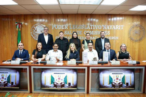 Recibe el Poder Legislativo el Paquete Económico para el 2026