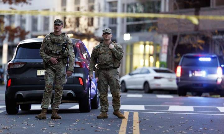 Los agentes heridos en el tiroteo en Washington D.C. son dos jóvenes de 20 y 24 años