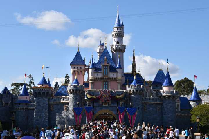 Forenses confirman la muerte de una quinta persona en cinco semanas en Disney World