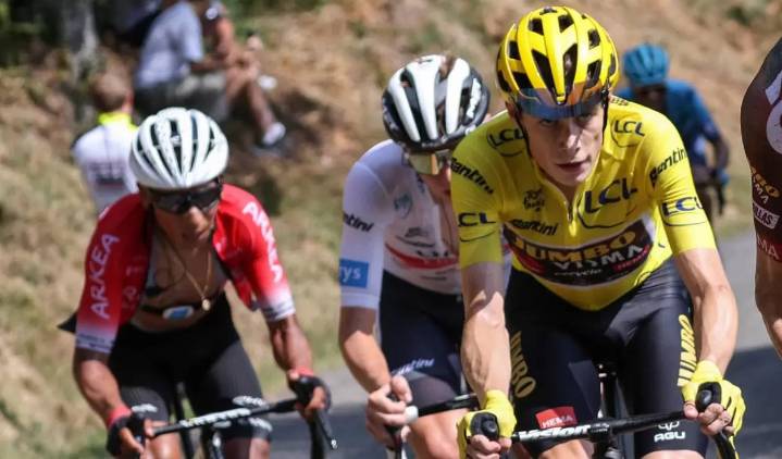 Nairo sobre Pogacar: “En mi mejor momento él estaría dos escalones por encima”