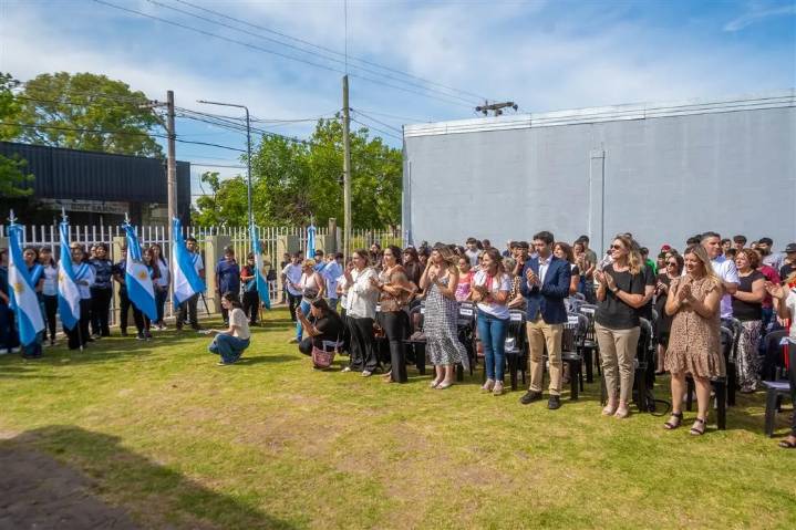 Escuela Secundaria N°10: acto de imposición del nombre “Rolando Nardi”