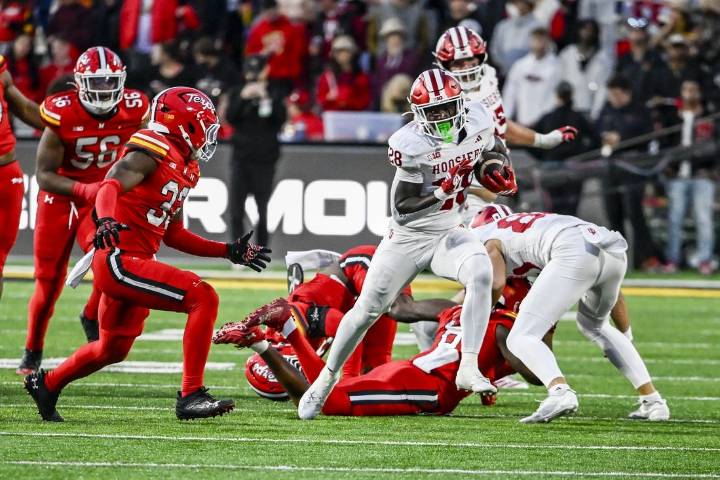 Deadspin | No. 2 Indiana routs Maryland with its running game