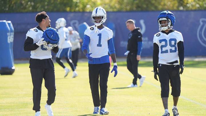 Colts’ Sauce Gardner goes down with apparent injury early in Texans game