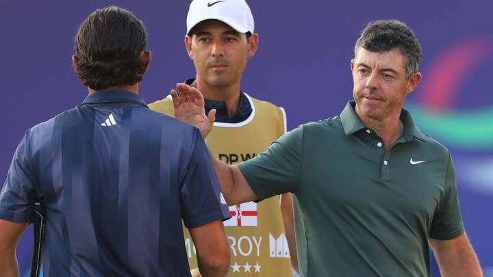 DP World Tour Championship: Rory McIlroy makes strong start to title defence and boosts Race to Dubai hopes in season finale