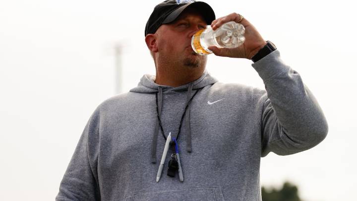 Florida lawmakers aim to help high school football coaches get better pay