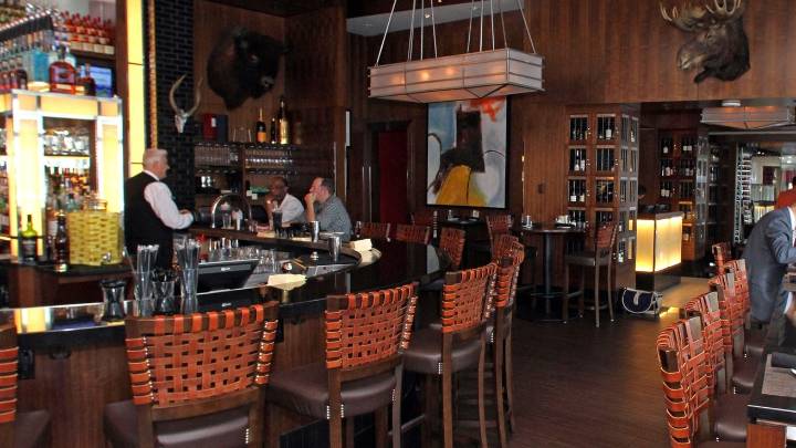 A look at what RI senators and representatives spend on food and dining