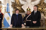 Milei le tomó juramento a Adorni, nuevo jefe de Gabinete