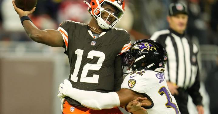 Sanders gets the call, but can’t do anything with the ball